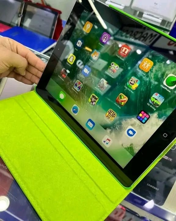 IPAD americaine 3eme generation (hors box)